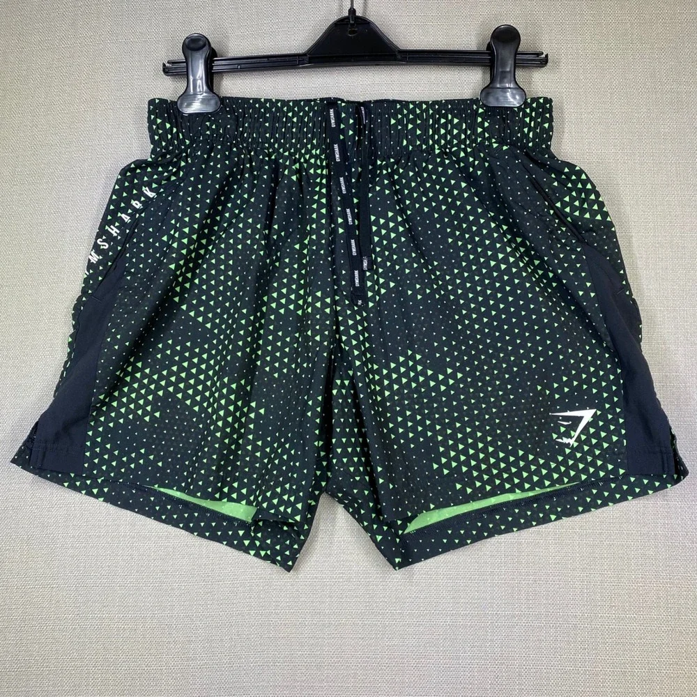 Gymshark Womens Unlined Black Green Geometric Triangle Athletic Gym Shorts Large